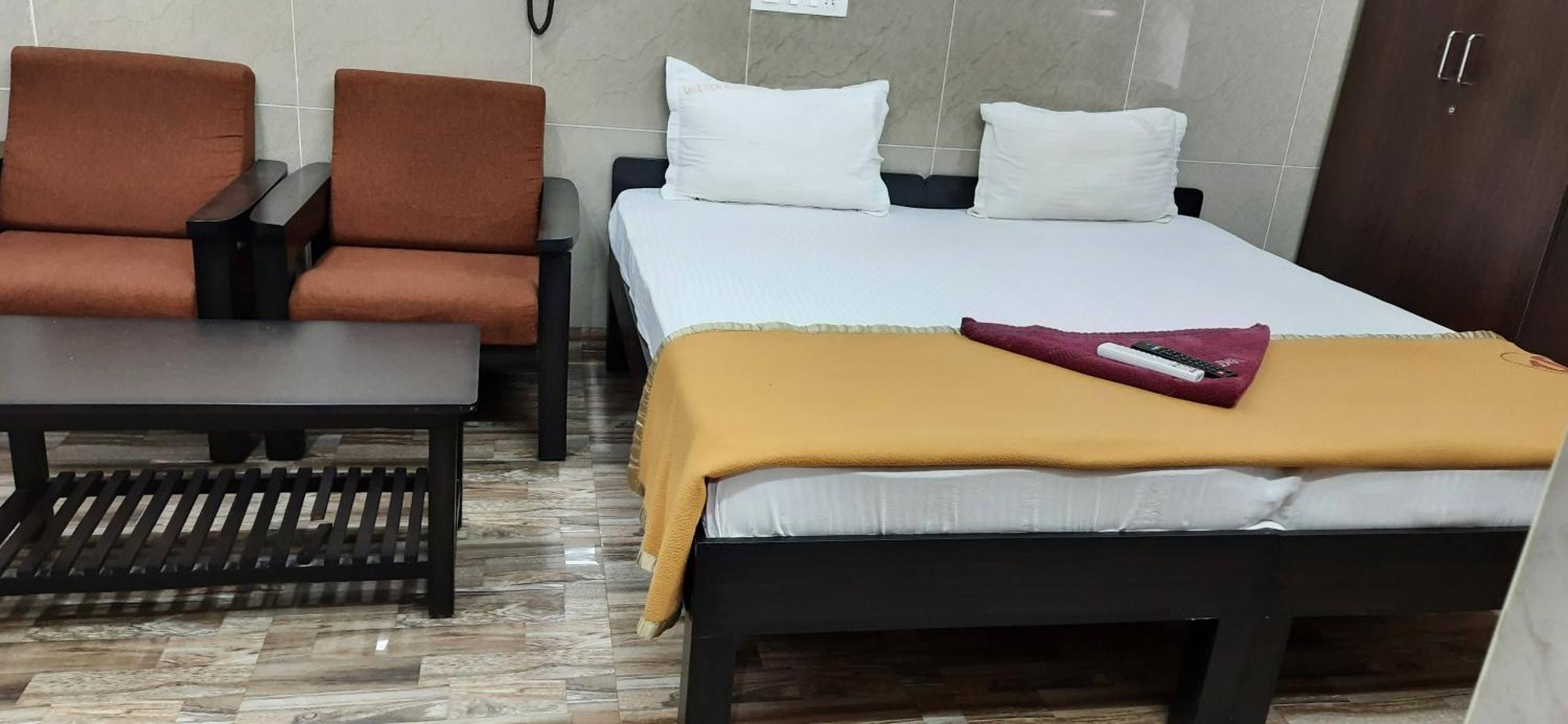 Lakeview Residency Tada Экстерьер фото